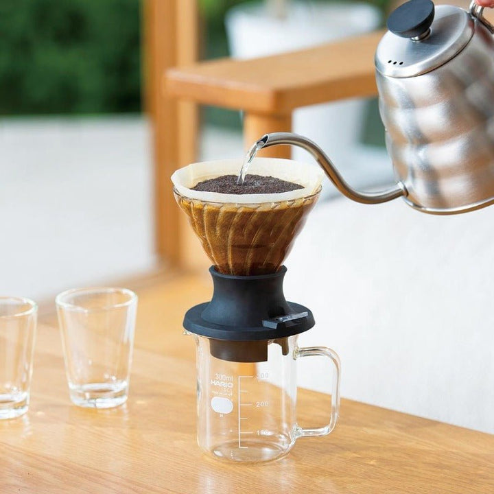 Hario V60 Immersion Dripper Switch (Incl. Paper Filters) - Barista Delight