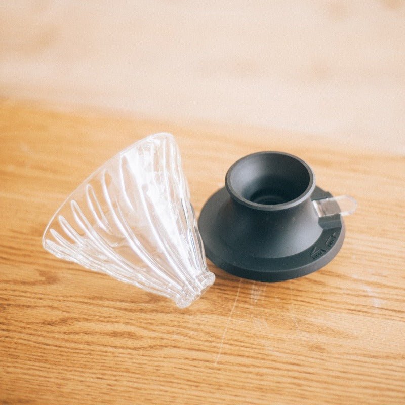 Hario V60 Immersion Dripper Switch (Incl. Paper Filters) - Barista Delight